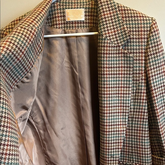Pendleton Women's Houndstooth Blazer in Brown and Cream - Picture 5 of 5